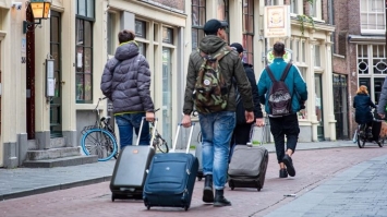 Амстердам посилить боротьбу з надмірним туризмом