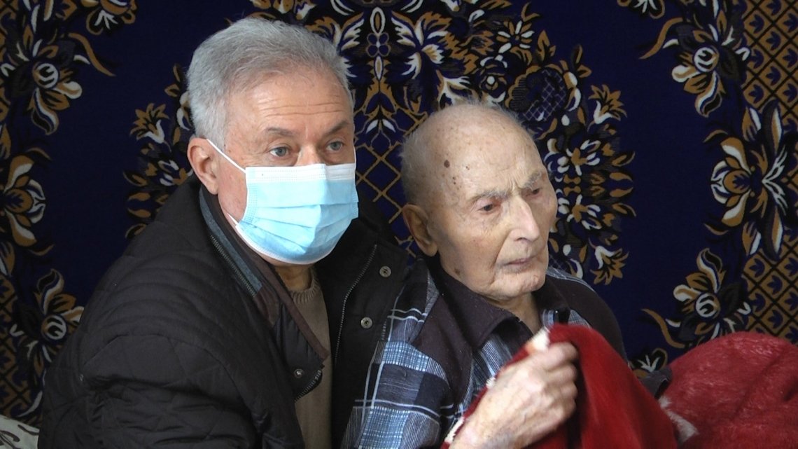 101-річний рівнянин поборов коронавірус і повернувся додому