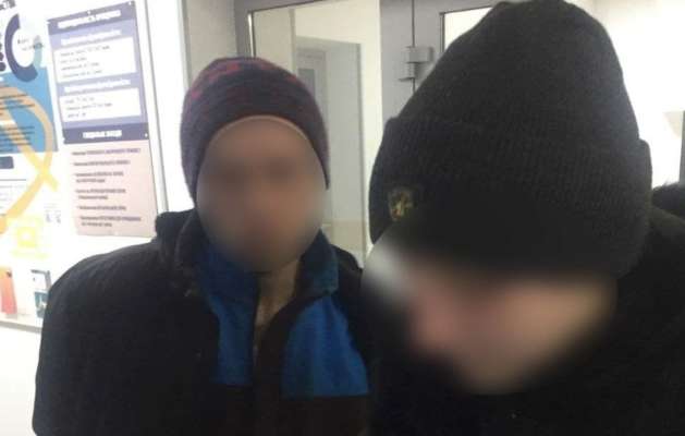 У Києві подружжя залишило в магазині банківську картку під час пограбування