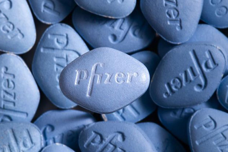 Україна придбала у компанії “Pfizer” 300 тисяч курсів таблеток від коронавірусу