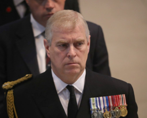 Без королівcьких привілеїв: принцу Ендрю наказали покинути палац