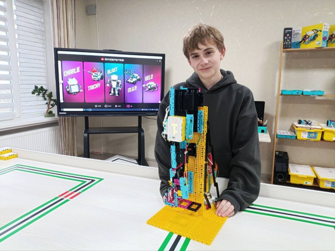 Дев’ятикласник створив прототип реабілітаційного тренажера