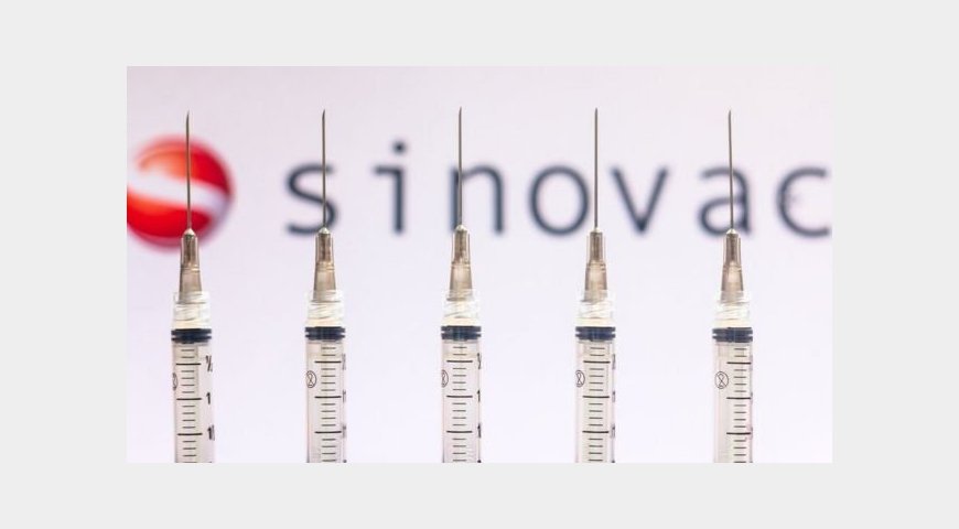 До України відправили першу партію китайської COVID-вакцини