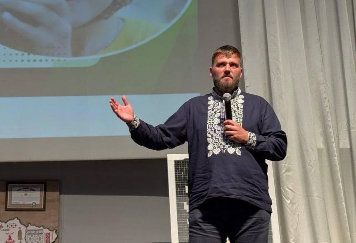 Досвід фронту у школу: ветеран очолив ліцей