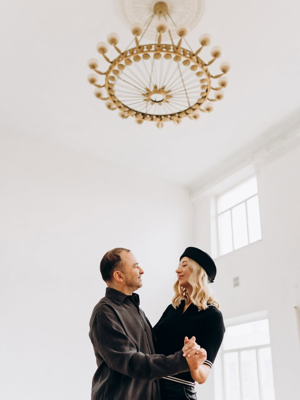 Дружина Віктора Павліка купила квартиру, каже для сина