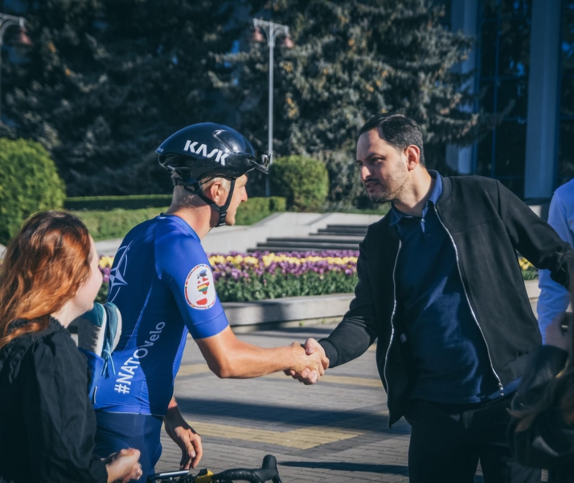 Естонський депутат на велосипеді приїхав на Рівненщину