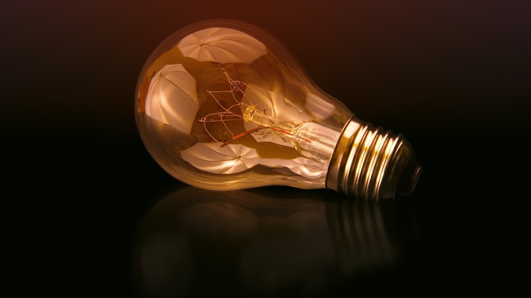 Графіки відключень електроенергії на Рівненщині на 2 грудня