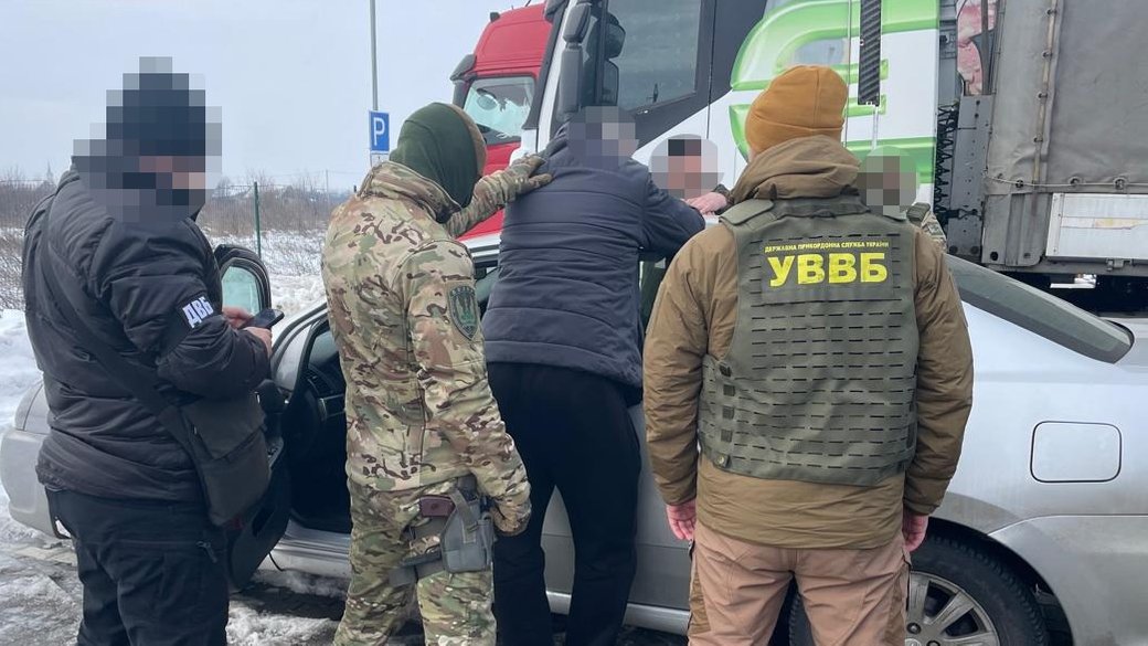 Із Сарн до Закарпаття: ціна поїздки - 12 тисяч доларів  