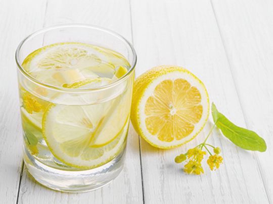 Хочете менше їсти — пийте воду з лимоном