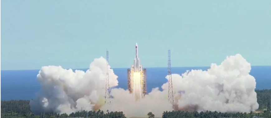 Китай запустив найбільший космічний апарат у своїй історії (відео)