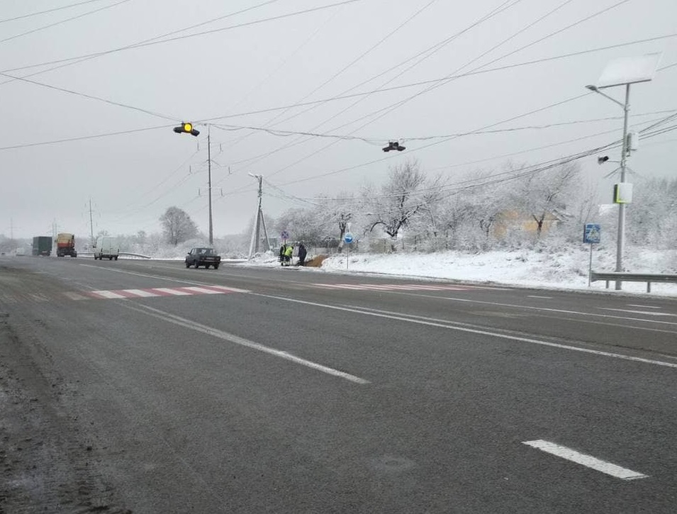 Корнинське перехрестя додатково освітлюють