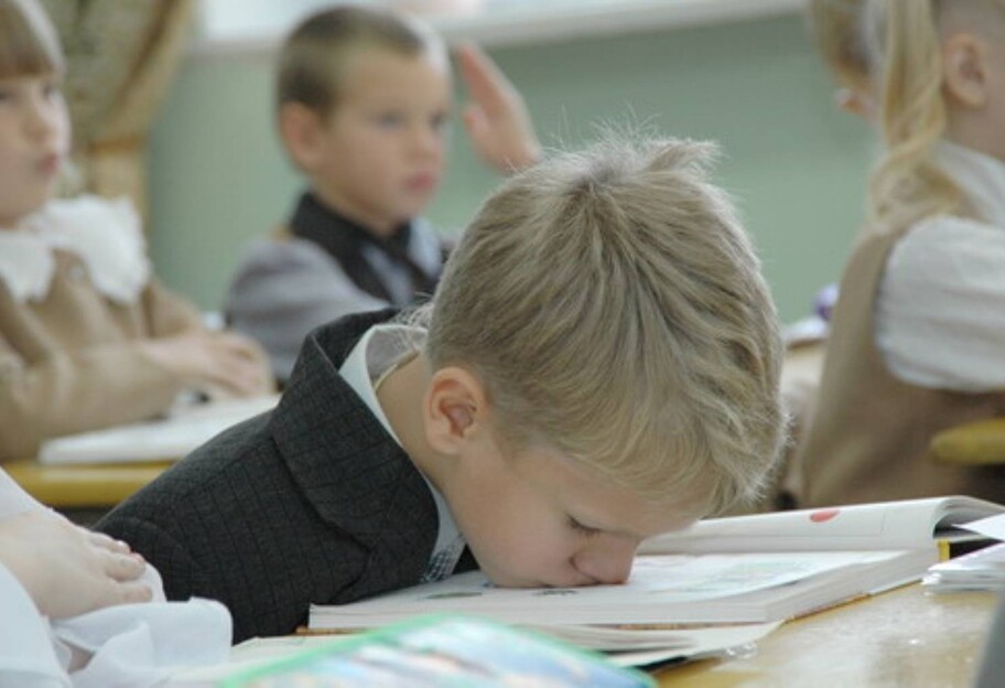 МОЗ порадило, як допомогти дитині справитися зі стресом у школі