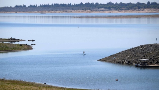 На дні озера в США знайшли літак, схожий на зниклий у 1965 році