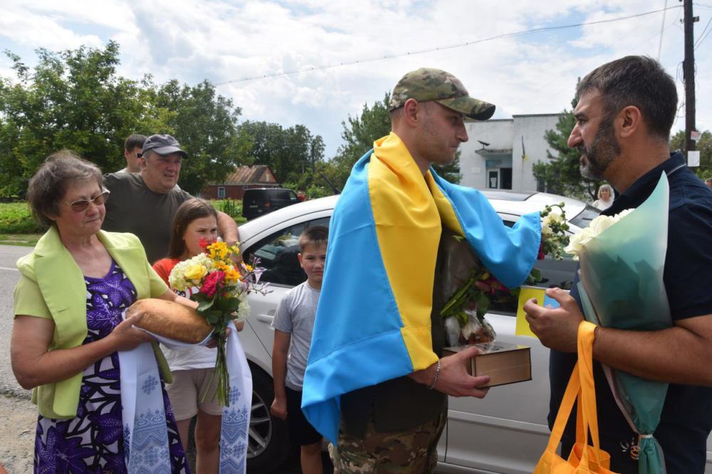 На Гощанщину повернувся зниклий безвісти воїн, який був рік у полоні