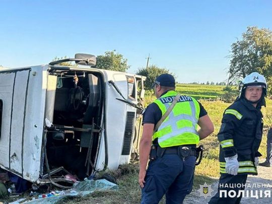  На Хмельниччині перекинувся автобус з дітьми, є загиблі