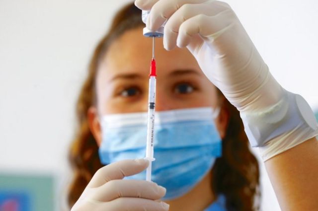 На Рівненщині формують списки освітян на вакцинацію від COVID-19