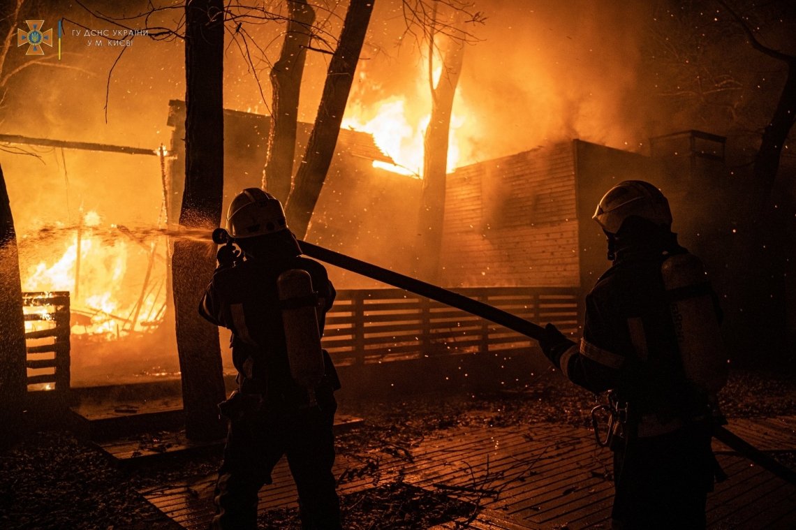 На Рівненщині під час пожежі врятували чоловіка