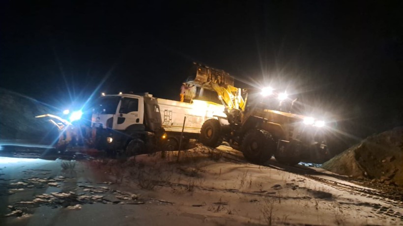 На Рівненщині розчищають дороги від снігу: проїзд забезпечено