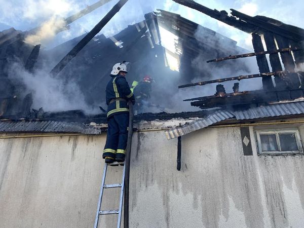 На Рівненщині від вогню врятували житловий будинок