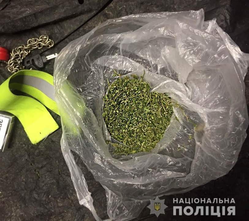 На Рівненщині викрили чоловіка з наркотиками