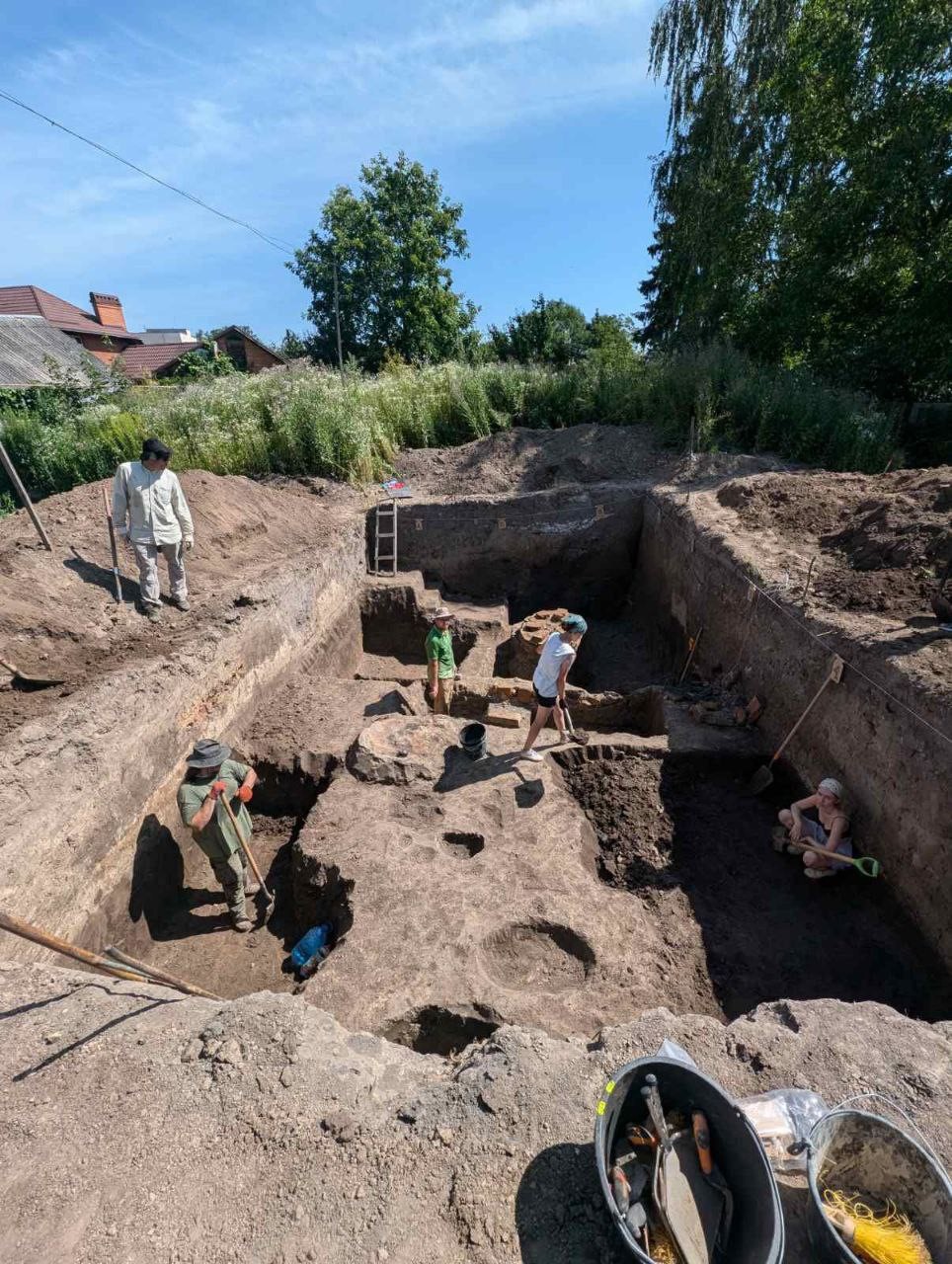 На Рівненщині виявили унікальні знахідки XVII століття