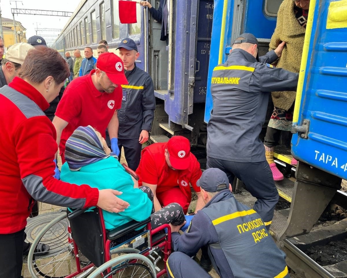 На Рівненщину прибув четвертий евакуаційний потяг з Донеччини