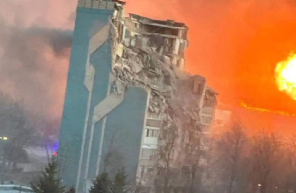  Нічна атака: у Тернополі ракета поцілили у житлові будинки