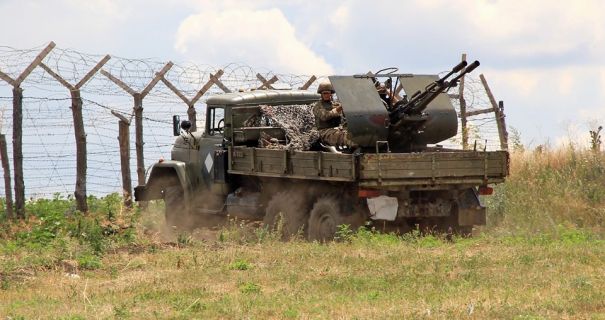 Окупанти на Донбасі поранили двох наших військових