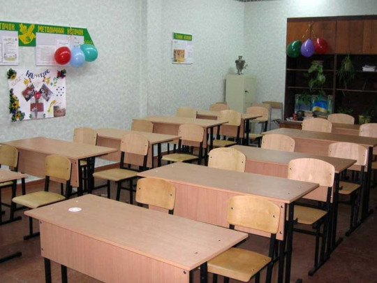 Під загрозою ліквідації в Україні перебувають 93 школи