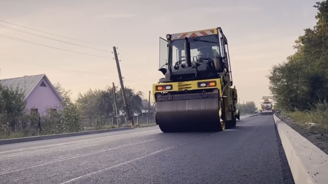 Півтори сотні державних доріг планують відремонтувати на Рівненщині до кінця року