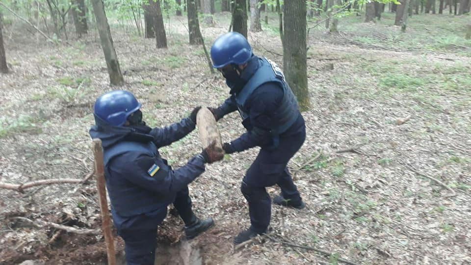 Поблизу Решуцька знайшли 29 снарядів часів війни