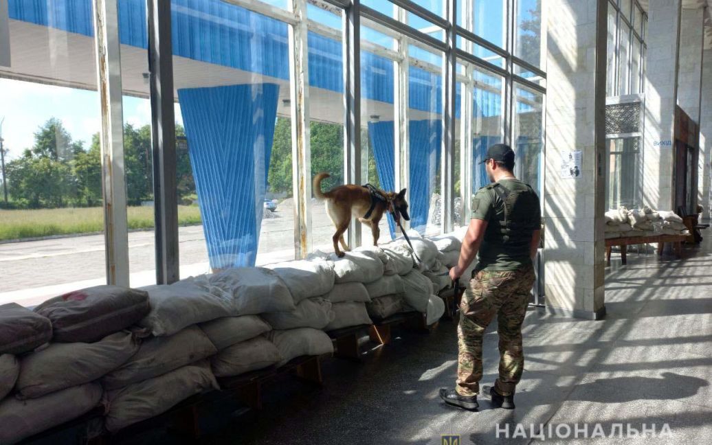 Поліція перевіряє можливе замінування аеропорту у Рівному