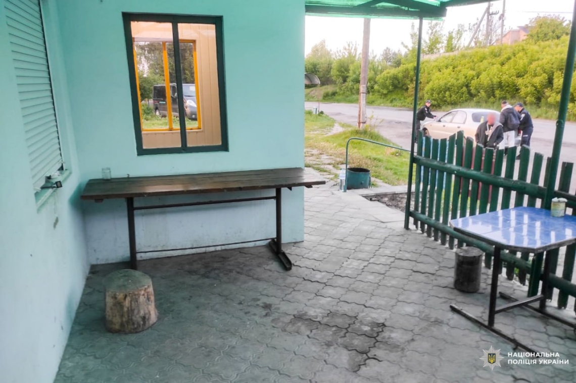 Посварились через собаку: один чоловік у лікарні, інший – у СІЗО