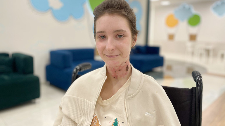 Потерпіла під час атаки 14-річна тернополянка зробила перші кроки