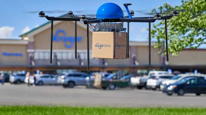 Повітряна доставка: продуктовий гігант тестує сервіс доставки замовлень дронами