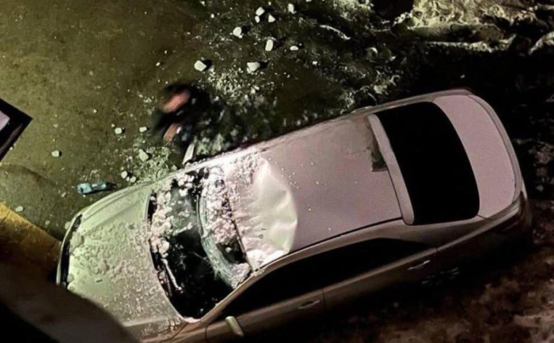 Прибирання бурульок і снігових брил — обов’язок власників будівель