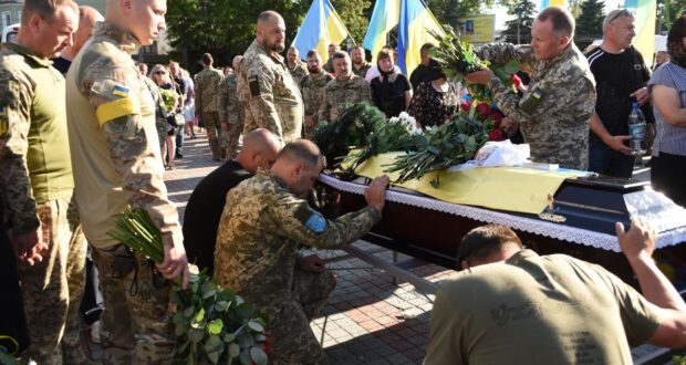 Рівне попрощалося із Захисником України