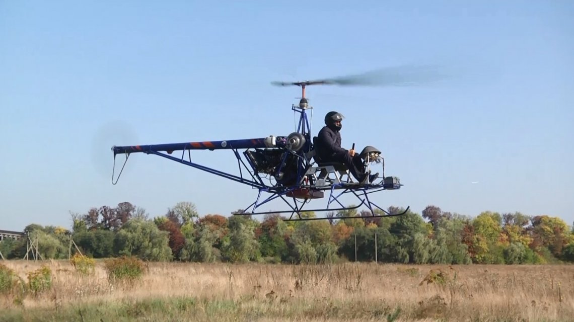 Саморобним вертольотом поки що дивують мешканців Рафалівки