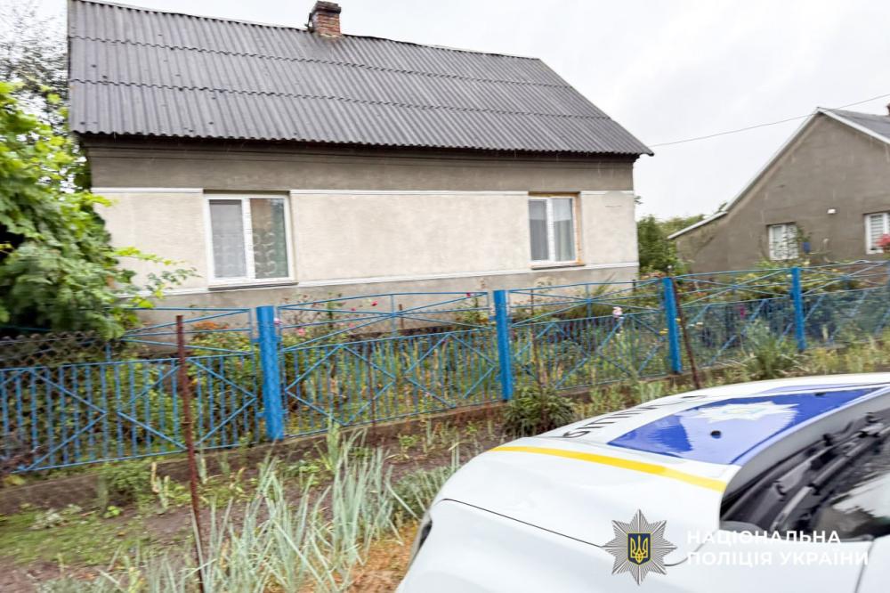 Спершу побив матір, а потім зарізав батька