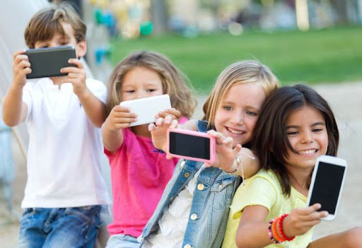 ТОП-10 бюджетних смартфонів для школярів, осінь 2021