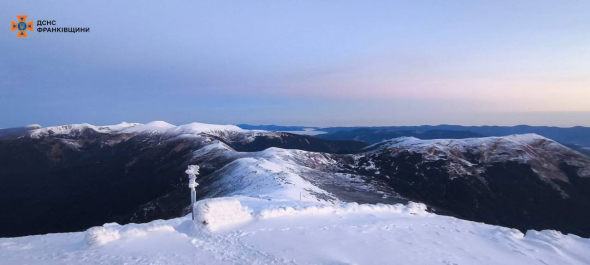  У Карпатах  гори засипало снігом