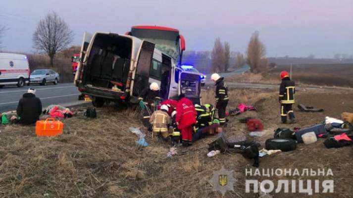 У Хмельницькій області в аварію потрапив автобус із біженцями: є загиблі