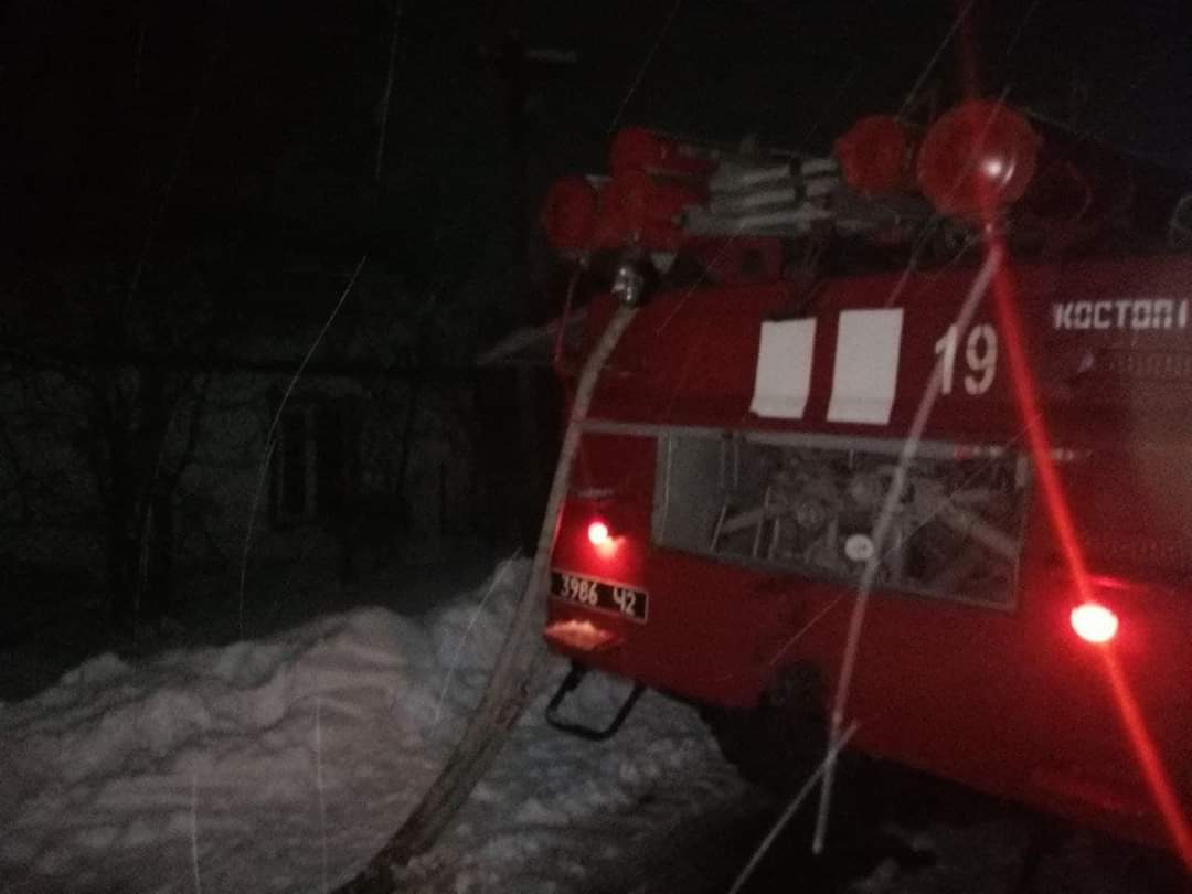 У Костополі під час пожежі ледве не загинула жінка