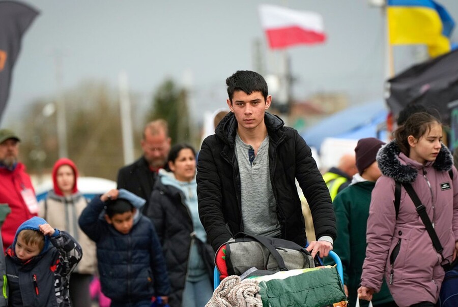 У Польщі змінять правила для біженців