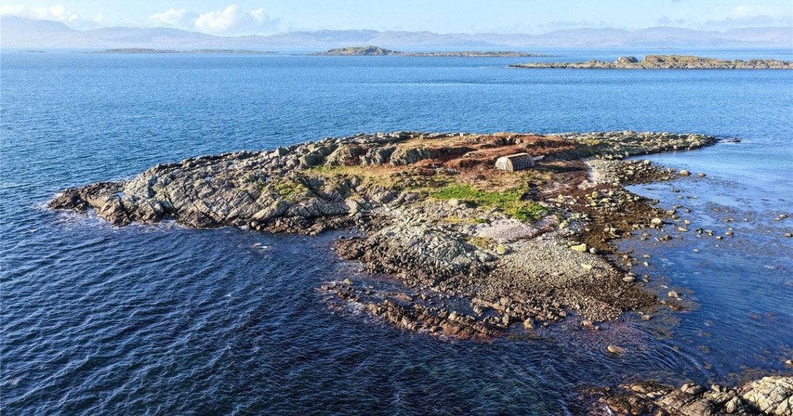  У Шотландії продають мальовничий острів за 50 тисяч фунтів, але покупців застерігають про смертельну небезпеку
