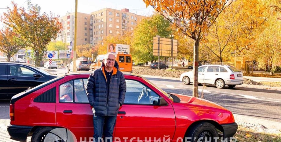 Українець перетворив старий Opel на електромобіль (фото)