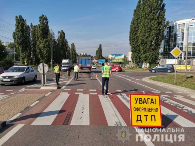 Відомі деталі смертельної автопригоди у Рівному (ФОТО/ВІДЕО)