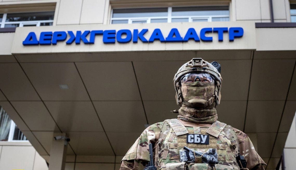 Викрала пів мільйона пенсій: на Харківщині затримали касирку 