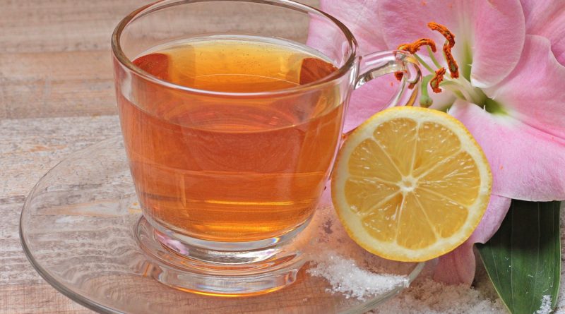 Власник мережі Zabka купує бренд чаю Lipton