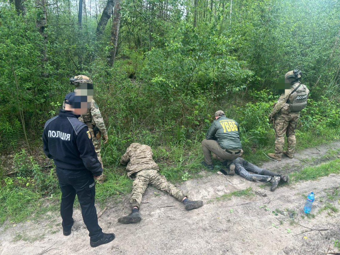 За 14000 доларів обіцяли втечу з країни